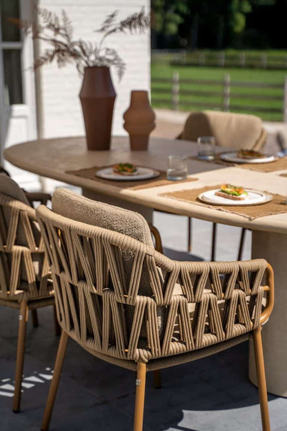 4 Seasons Outdoor Biarritz dining set Amber + Colorado ovale tafel 240 cm