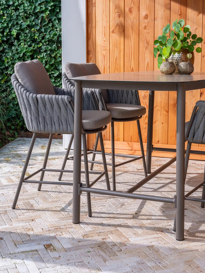4 Seasons Outdoor Cannes hoge eettafel stoelen + Manolo hoge eettafel 180 cm